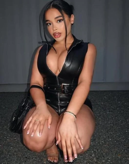 Russian escorts in Delhi